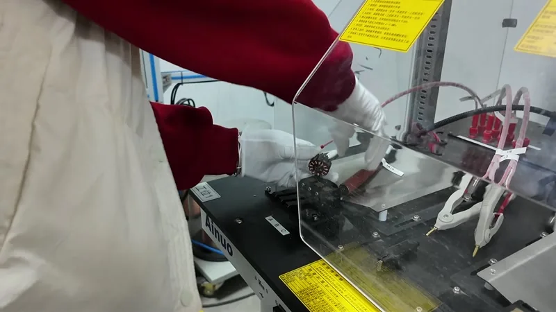 Inter-turn insulation test bench with the test waveform on screen